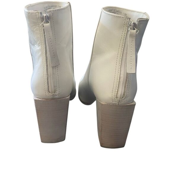 STEVE MADDEN Olga White Leather Block Heeled Boot size 7.5 M - Picture 4 of 8